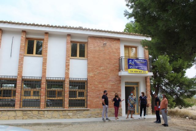 El Ayuntamiento rehabilita el antiguo colegio de La Raja como local social para la pedanía