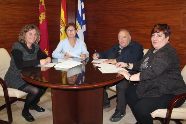 Firmado convenio entre Ayuntamiento y AAVV del Casco Antiguo
