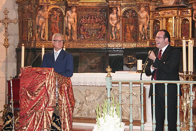 En la imagen, el presidente de la Comunidad, Ramón Luis Valcárcel, junto al cantaor Curro Piñana