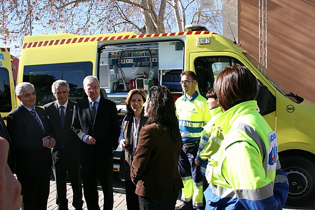 Valcárcel inaugura nueva Base de Emergencias 061 en Jumilla