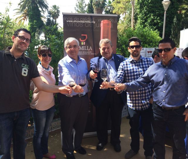 La Miniferia del Vino de Semana Santa bate records de participación