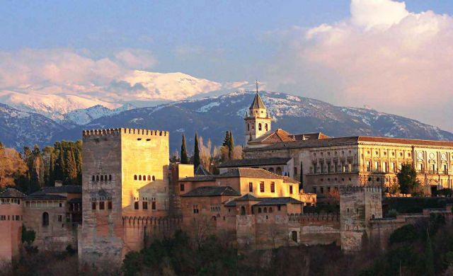 Juventud organiza un viaje a Granada para los días 18 y 19 de octubre