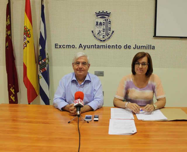 La concejala de Educación informa acerca de las futuras obras que tendrán lugar en el colegio de la Asunción