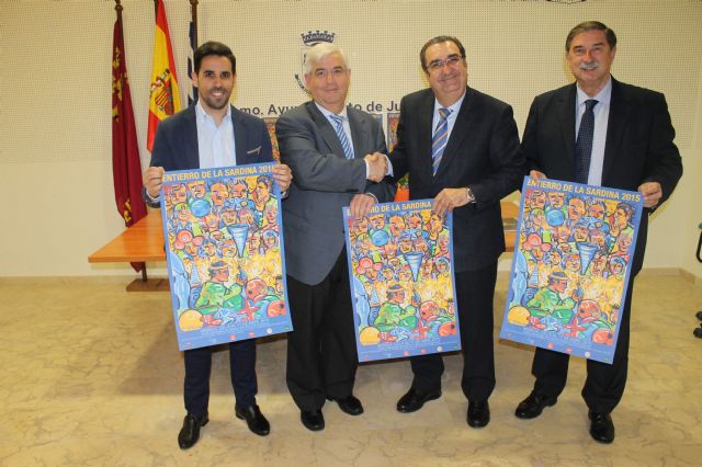 La Agrupación Sardinera y el alcalde de Jumilla presentan a Jumilla, como pueblo desde donde partirá la Sardina para las Fiestas de Primavera