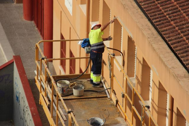 El Ayuntamiento está realizando diferentes obras de reforma en los centros educativos