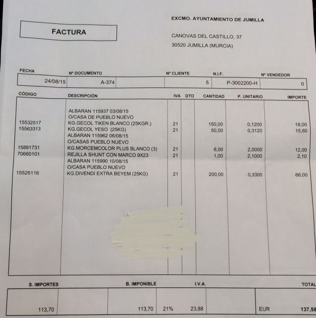 La alcaldesa responde sobre las dudas a las resoluciones presentadas en el Pleno