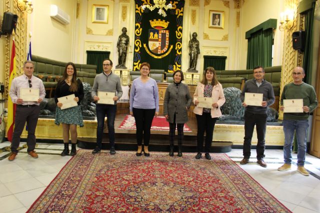 Seis empleados públicos toman posesión como funcionarios de carrera y personal laboral fijo del Ayuntamiento de Jumilla