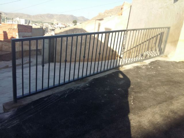 Finalizan las obras del entorno de la calle Diego Abellán