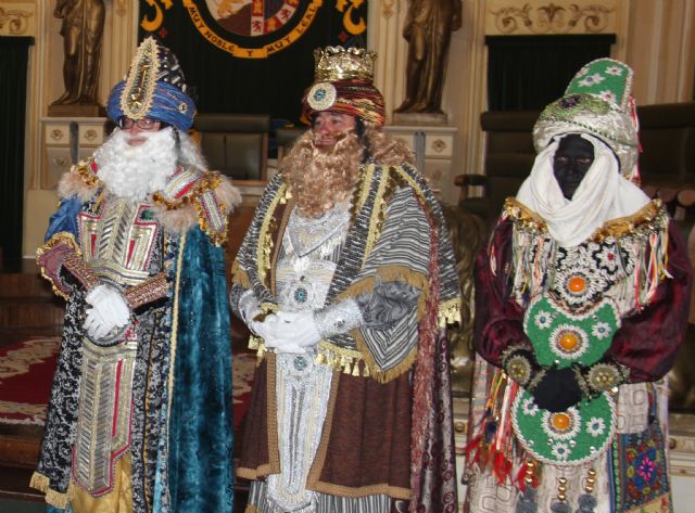 Los Reyes Magos recibirán este miércoles a los niños de Jumilla en la puerta del Teatro Vico
