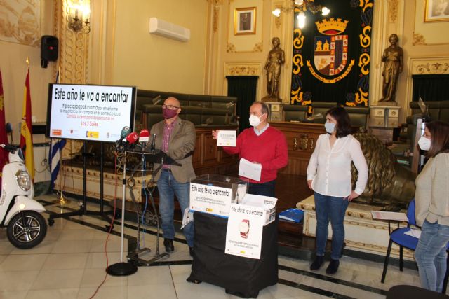 La Concejalía de Comercio realiza los sorteos de la campaña ´Este año te va a encantar´