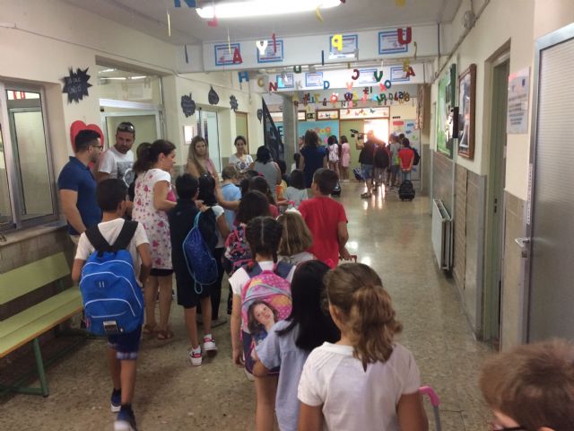 Cerca de 2.600 alumnos de Infantil y Primaria han comenzado hoy el curso 2017/18