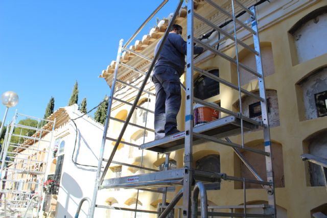 Obras rehabilitación nichos antiguos Cementerio