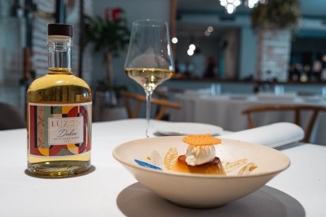 Local de Ensayo se convierte en el cuarto protagonista de la serie ‘Maridaje’ de Bodegas Luzón