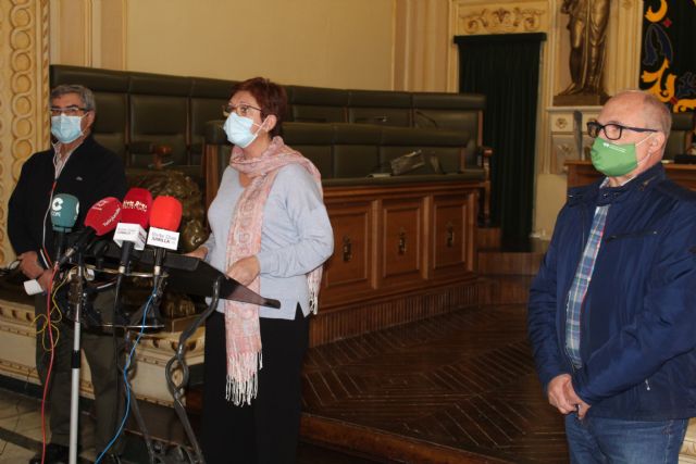La alcaldesa reafirma el compromiso del Gobierno para evitar en el municipio ganaderías intensivas y mixtas porcinas e intensivas vacunas y bovinas