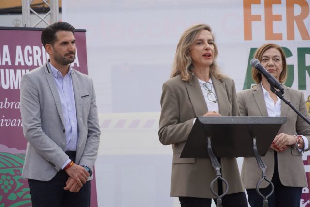 La Comunidad destaca el valor del sector agrario en la Feria Agrícola de Jumilla 2025