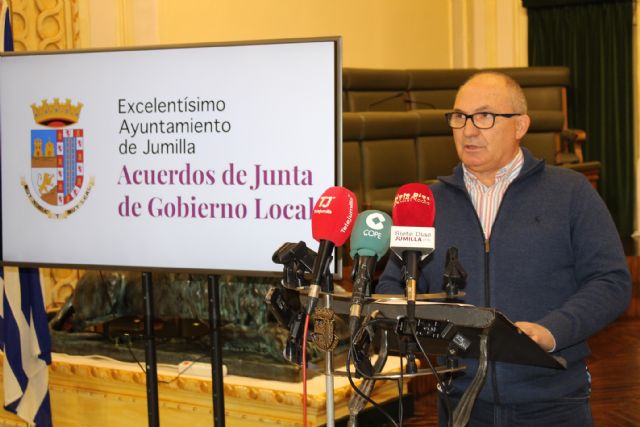 La JGL aprueba los pliegos de condiciones e inicia las licitaciones para la explotación de varias canteras de mármol en el municipio