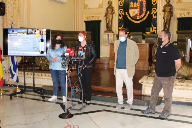 Presentado en Jumilla 'Cuidamos de ti', un programa de paquetes turísticos destinados a profesionales de la salud