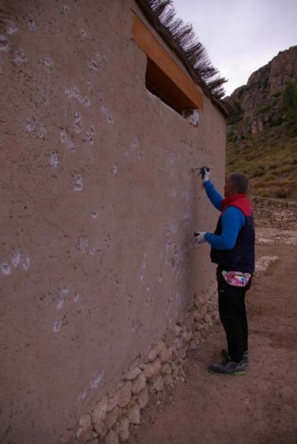 Finalizan las obras de reparación de los desperfectos del muro oeste de la Casa M de Coimbra del Barranco Ancho