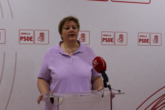 PSOE: 'Inadmisible que Severa Gonzalez se calle las formulas para financiar el enlace de la autovia a la carretera del Carche'