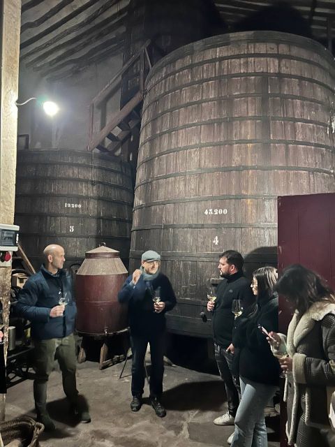 La DOP Jumilla recibe la visita de un distinguido grupo de sumilleres