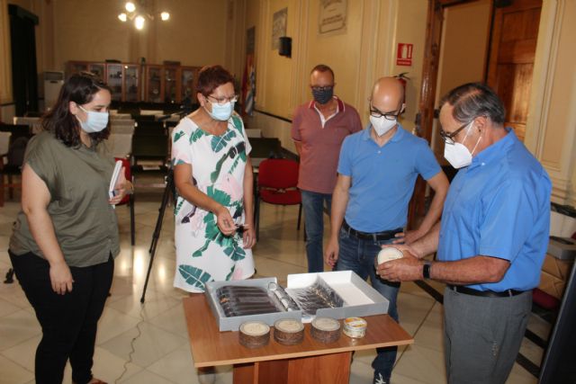 Finaliza el proceso de restauración de parte del archivo fotográfico de José Antonio Tomás