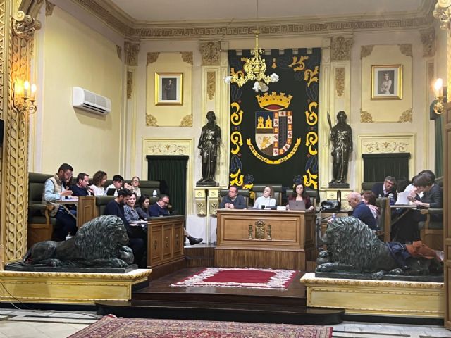 El pleno aprueba el expediente para el contrato de servicios docentes del Conservatorio y la Escuela de Municipal de Música