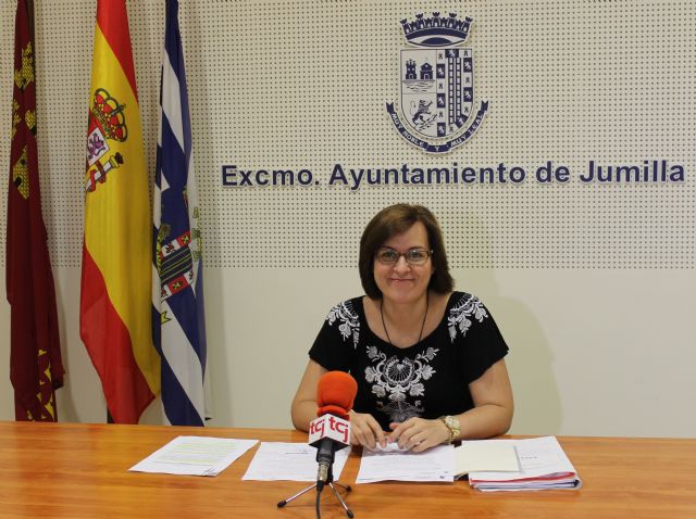 El Ayuntamiento y la DGT firman un acuerdo por el cual se podrá actualizar información del permiso de circulación desde Jumilla