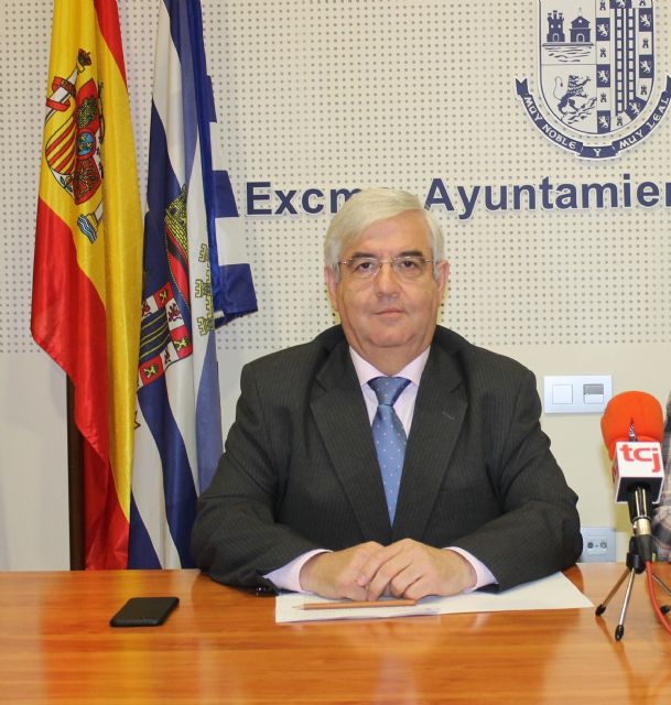 El alcalde informa de las calles del municipio que se acondicionarán con cargo al POS 2015