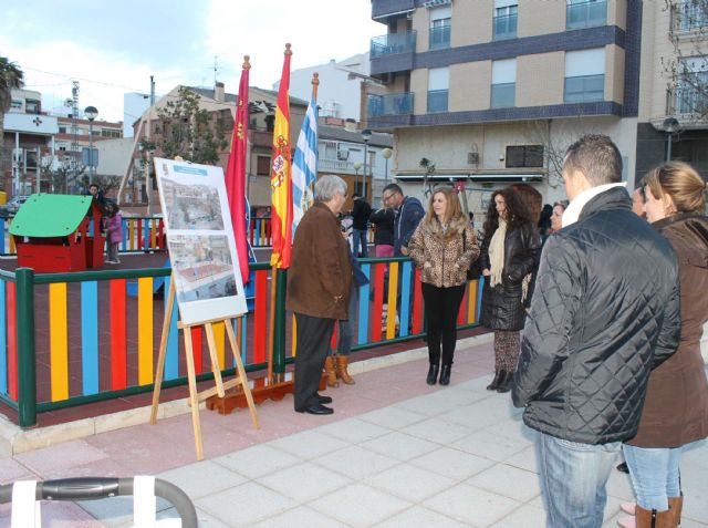 El alcalde informa de las actuaciones realizadas en la Plaza de la Alcoholera y adelanta las que están previstas en la segunda fase de su remodelación