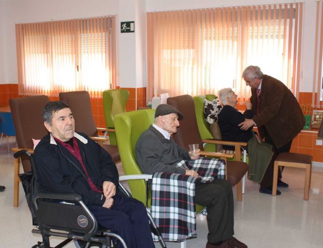 Siete personas ya reciben asistencia en el Centro de Día para enfermos de Alzheimer y otras demencias 'Miguel Marín Padilla'