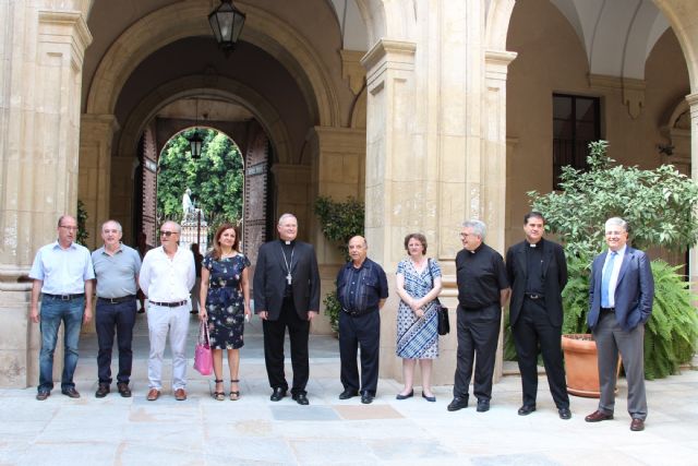 Mons. Lorca presenta la Fundación Cristo Amarrado a la Columna
