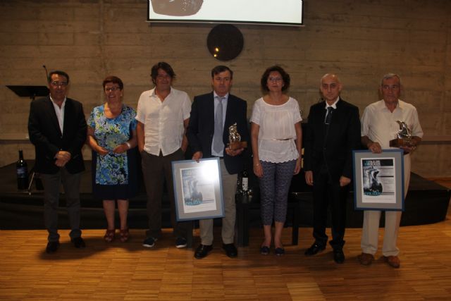 Antonio Verdú y BSI reciben los Premios Evolución en la presentación del 32 Festival de Folklore