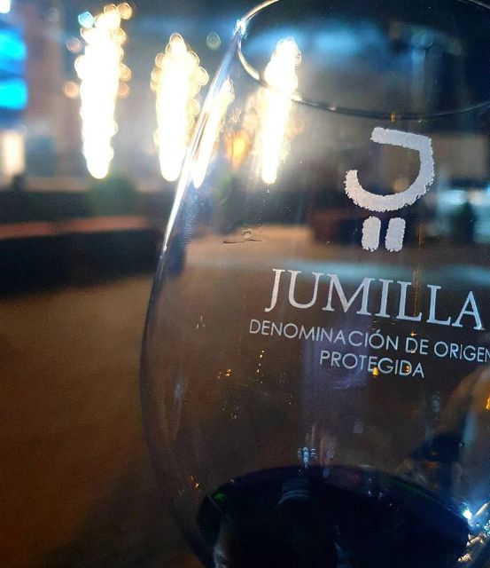 El Ayuntamiento y el CRDOP Jumilla premian con lotes de vino a los participantes en el brindis virtual #laexaltaciónencasa