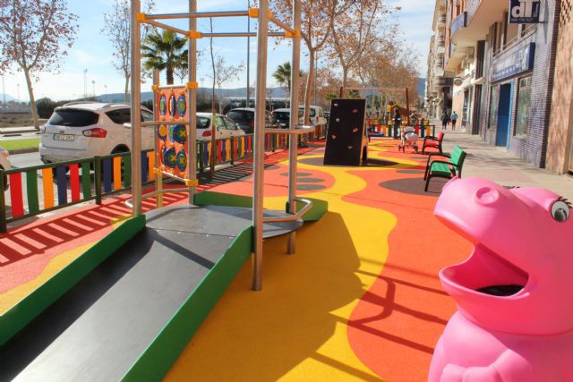 Abiertos al público los juegos infantiles y biosaludables de la avenida de la Libertad