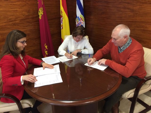 Firmado el convenio entre Ayuntamiento y Junta Central de Hermandades