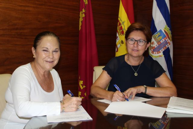 Firmado convenio entre Ayuntamiento y Cruz Roja para la concesión de subvención de 10.000 euros