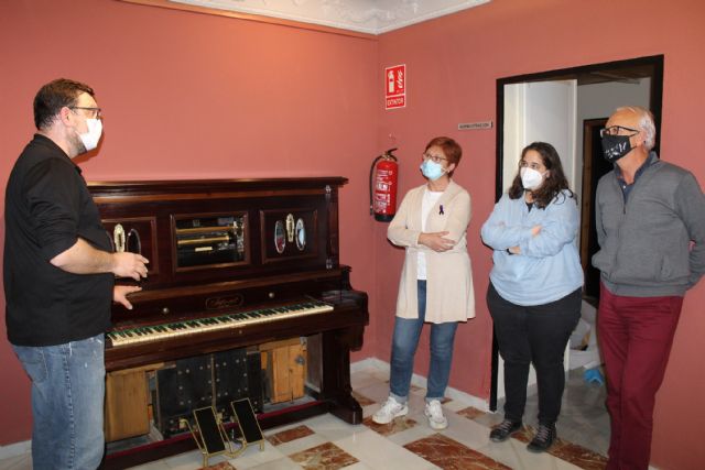 Finalizan los trabajos de restauración del histórico piano del Teatro Vico, de finales del XIX