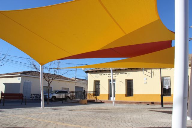 Instalado sombraje en la Plaza de las Escuelas de Cañada del Trigo
