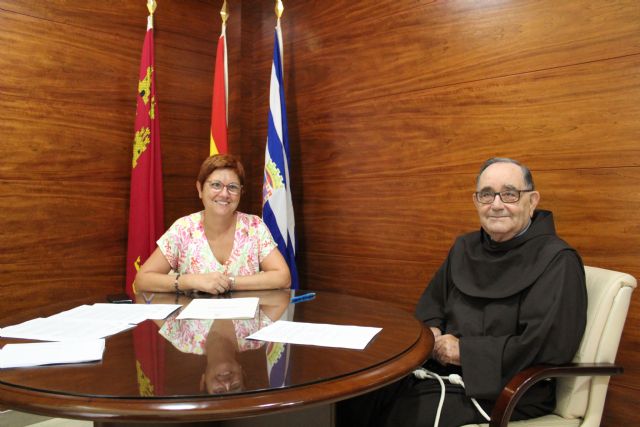 El Ayuntamiento firma convenio de 12.000 euros con el Convento de Santa Ana para la restauración de la imagen del Cristo Amarrado